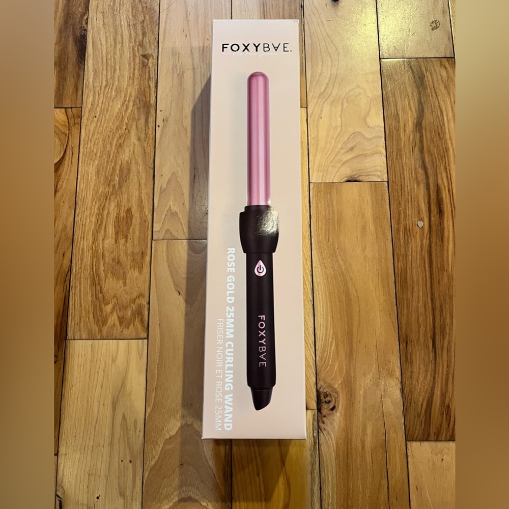 NWT FoxyBae Rose Gold 25MM Curling Wand